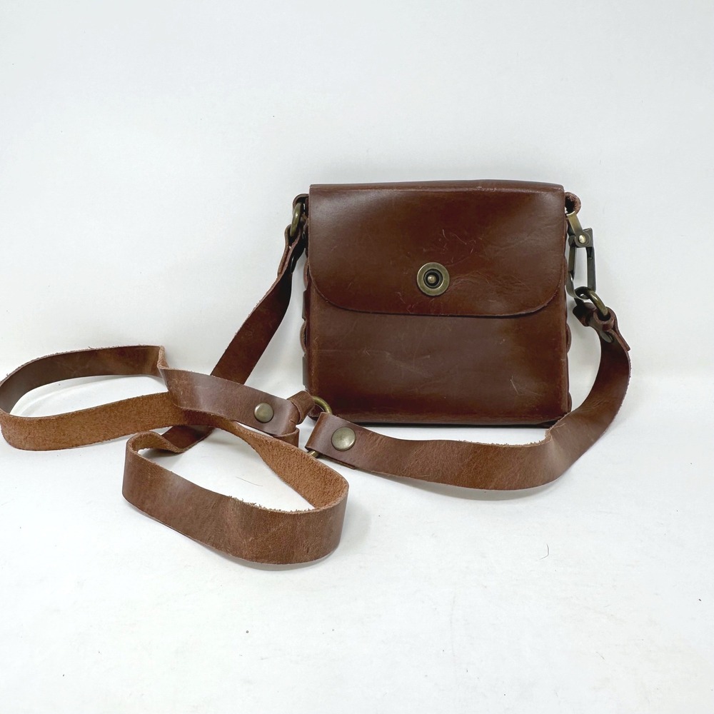 Emele‎ Small Leather Crossbody Bag Brown